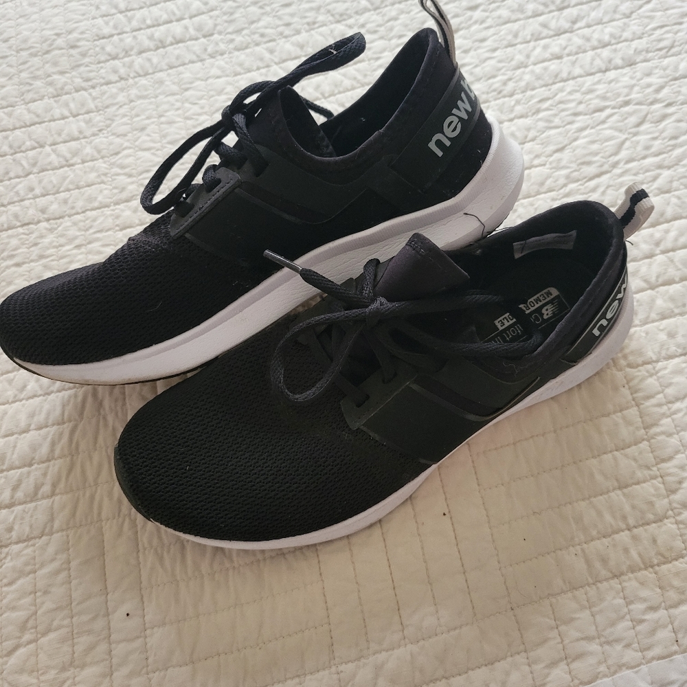 ❌️SOLS❌️ New Balance Comfort Insert Sneakers (sz: 9)